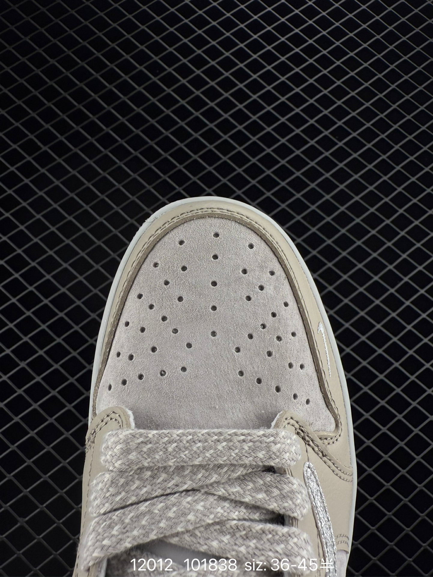 Travis Scott x Air Jordan 1 ” Reverse Mocha “